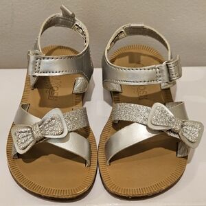 OshKosh B'gosh Girls Silver Sandals with Glitter Bow